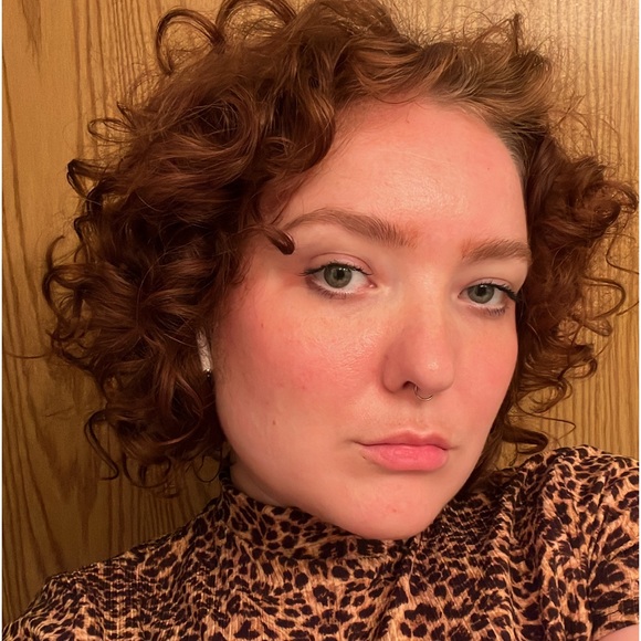 Meet your Posher, Sophia - Picture 1 of 1